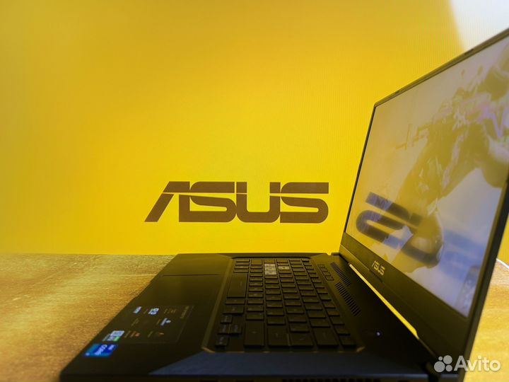 Игровой ноутбук Asus / Core i7 / RTX 3050 / SSD