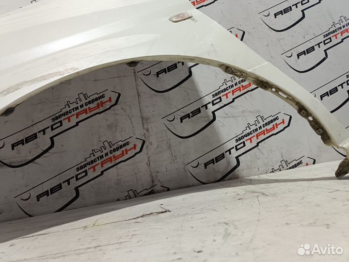 Крыло nissan serena PC24 PNC24 RC24 TC24 TNC24 VC24 VNC24 631014N050 переднее левое белый, QX1 NA589