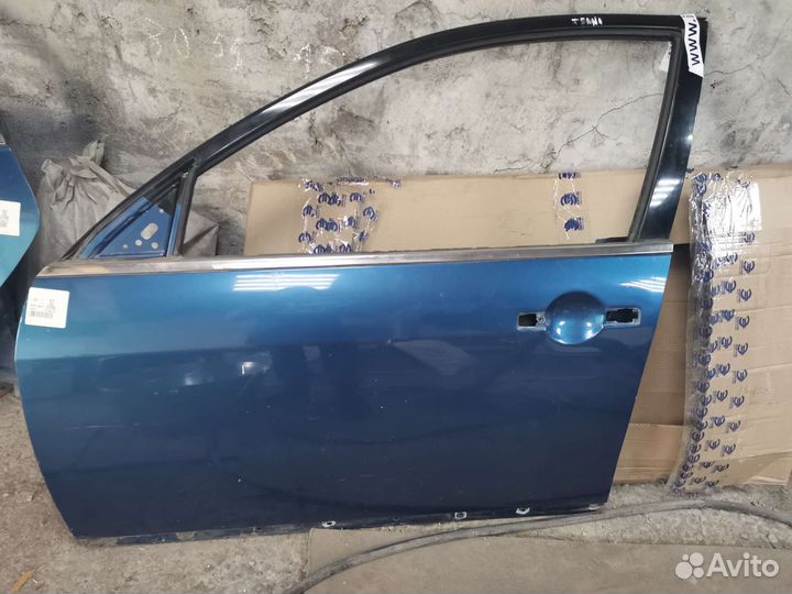 Дверь передняя левая Nissan Teana J31