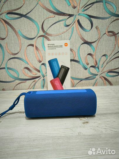 Колонка Xiaomi Mi Portable Bluetooth Speaker