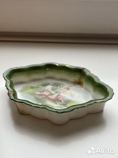 Старинная фарфоровая пепельница