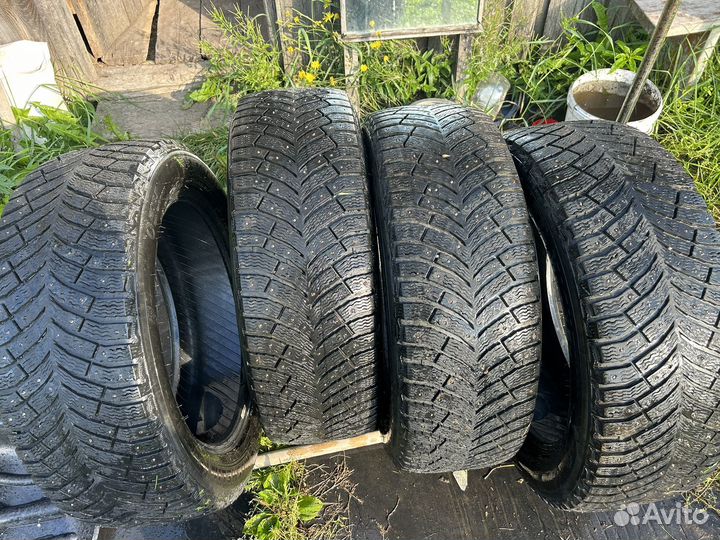 Michelin X-Ice North 4 235/55 R19