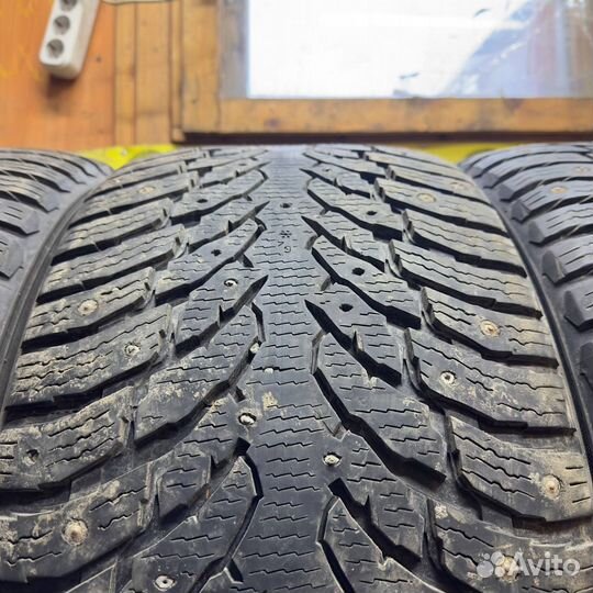 Nokian Tyres Hakkapeliitta 9 295/40 R21 111T