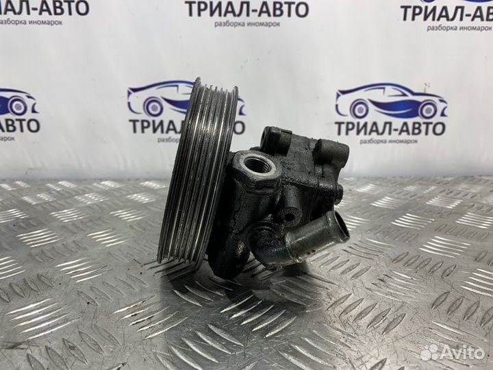 Насос гур Q7