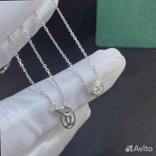Золотое колье Cartier Diamants Légers 0,09ct