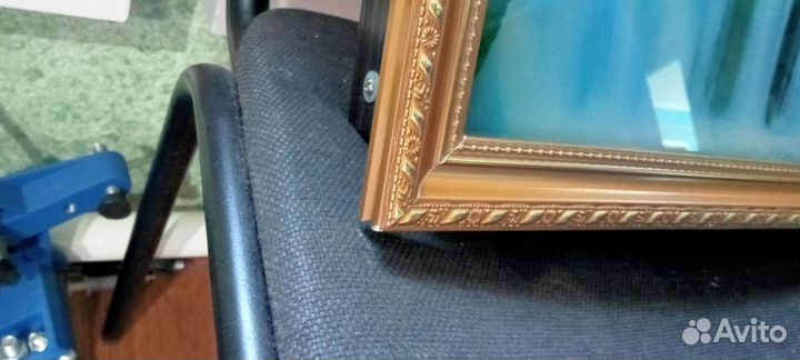 Светящаяся картина с водопадом и звуками птиц