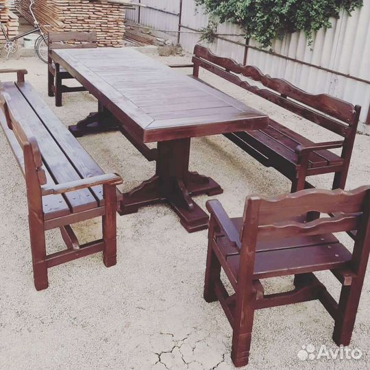 Стол деревянный, лавочки
