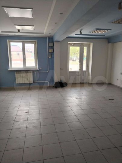Торговое помещение, 75 м²