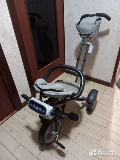 Велосипед трёхколёсный