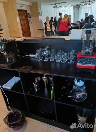 Барные стойки, торговая мебель