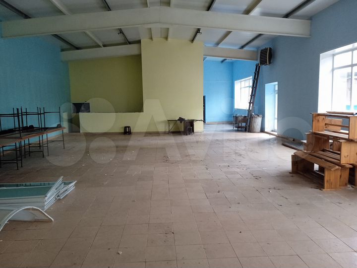 Здание, 261.4 м²