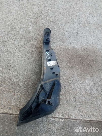 BMW G30 31 водосток крышки багажника