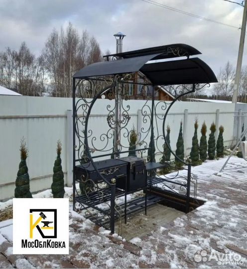 Кованый мангал с крышей купить