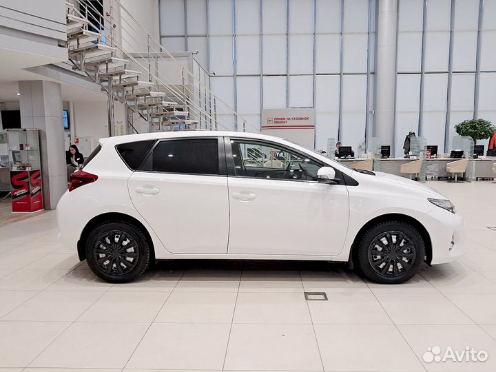 Toyota Auris 1.3 МТ, 2013, 110 846 км