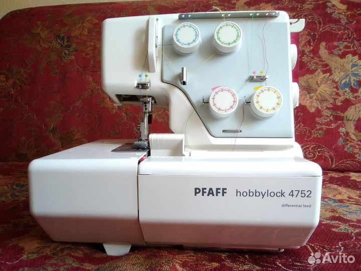 Оверлок Pfaff 4752 б/у не использовался