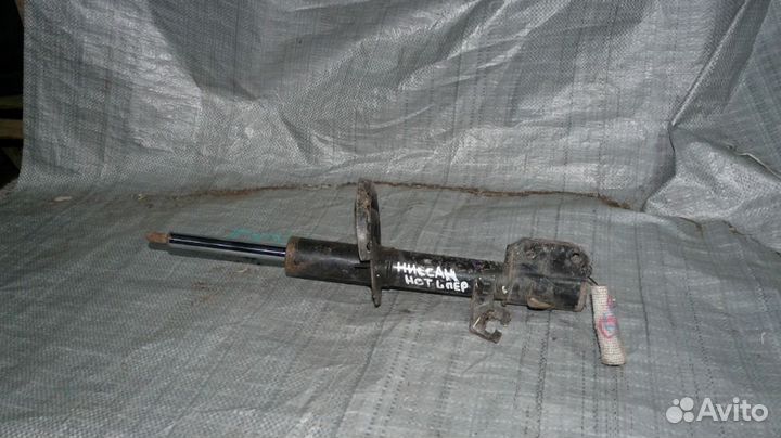 Амортизатор передний Nissan Note E11