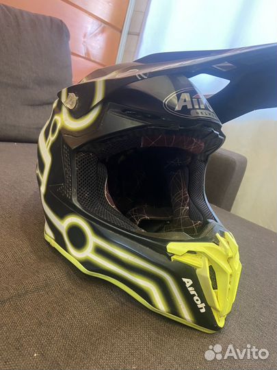 Кроссовый шлем Airoh