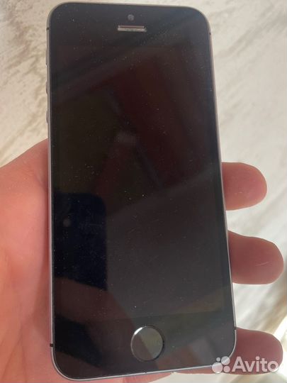 iPhone SE, 32 ГБ