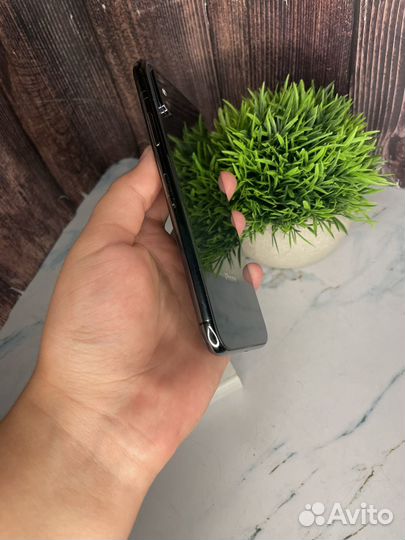 iPhone Xs, 64 ГБ