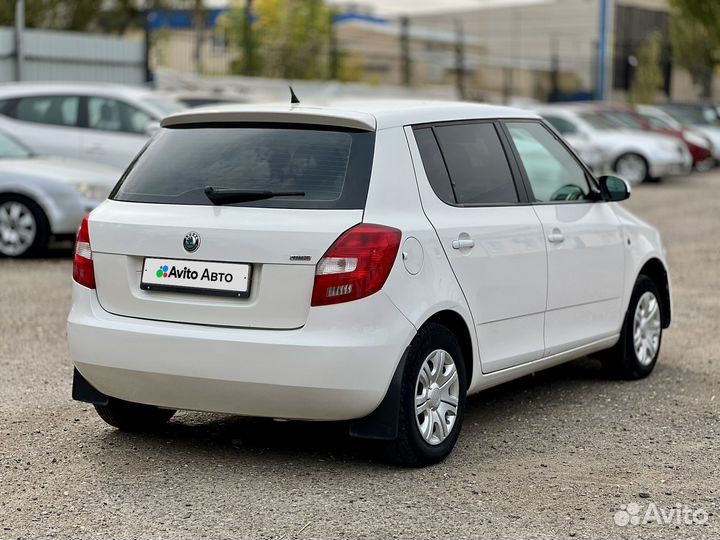 Skoda Fabia 1.2 МТ, 2011, 320 000 км