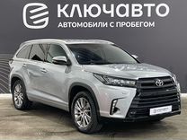 Toyota Highlander 3.5 AT, 2014, 200 680 км, с пробегом, цена 2 697 000 руб.