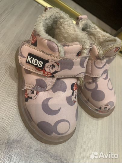 Ботинки для девочки