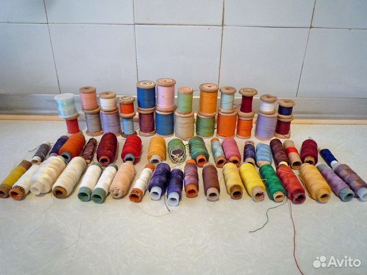 Пуговицы,иглы,нитки,пряжа,фурнитура швейная СССР