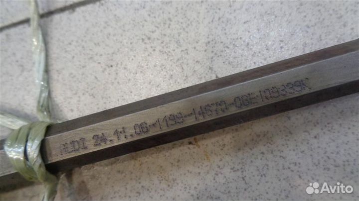 Вал привода масляного насоса Audi A6 C6 2004-2011