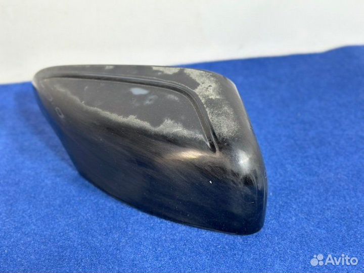 Крышка зеркала правая Volvo Xc60 2011