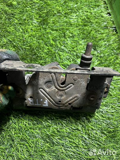 Замок капота Ford Transit