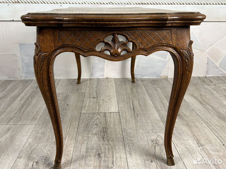 Антикварный столик