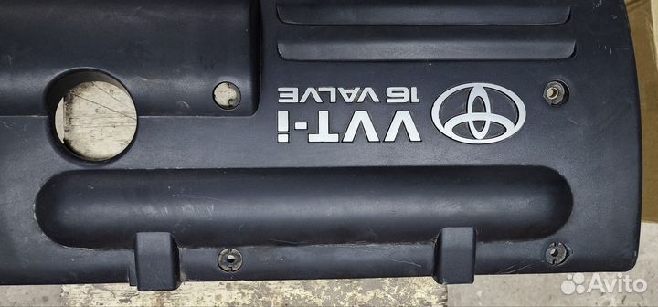 Накладка на клапаную крышку