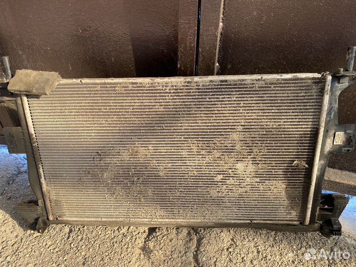 Радиатор охлаждения Ford Focus 3