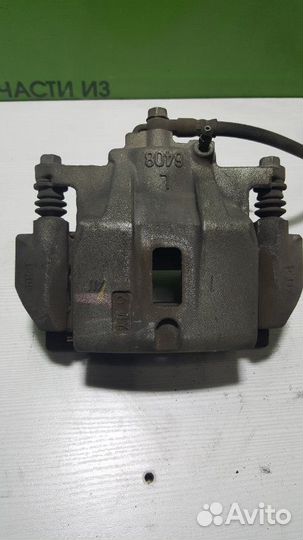 Суппорт передний левый Toyota Harrier GSU30W 2GR