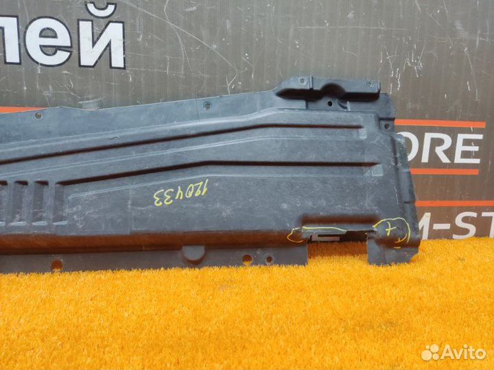 Защита днища кузова левая Bmw X5 E70 N52B30A 2009