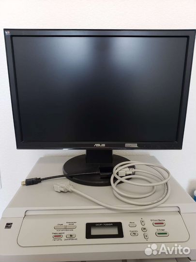 Монитор asus 17