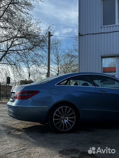 Mercedes-Benz E-класс 1.8 AT, 2010, 140 000 км