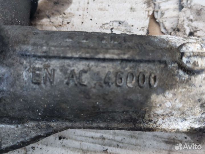 Рулевая рейка на Volkswagen Crafter 1