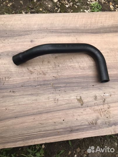 Патрубок сапуна нижний ваз 2108-15