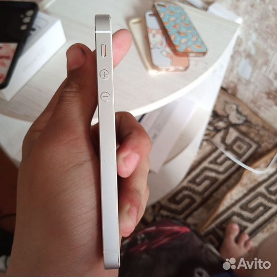 iPhone 5S, 16 ГБ