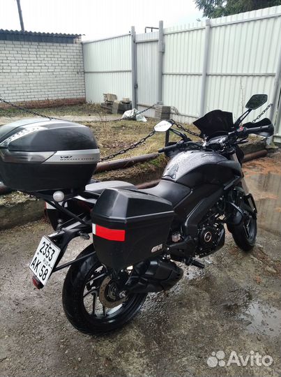 Мотоцикл bajaj dominar 400