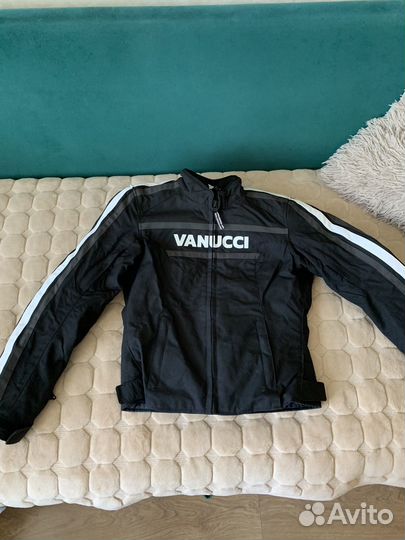 Мотокостюм с защитой