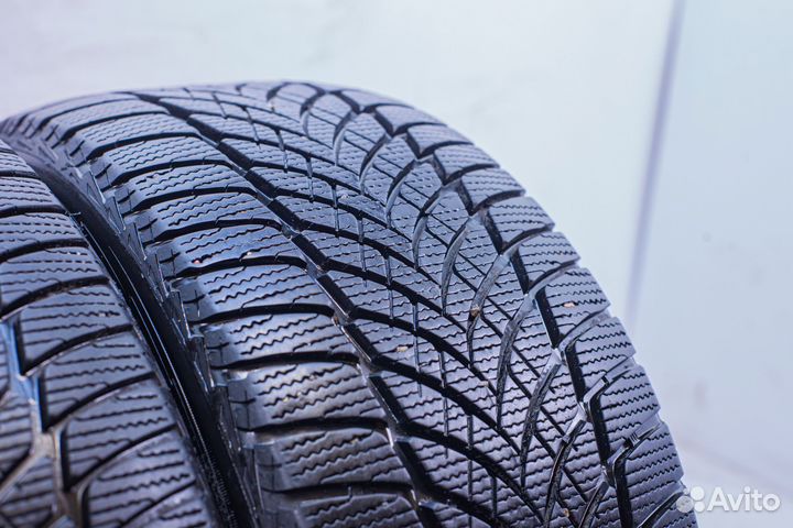 Goodyear UltraGrip Ice 2 245/40 R18 97T