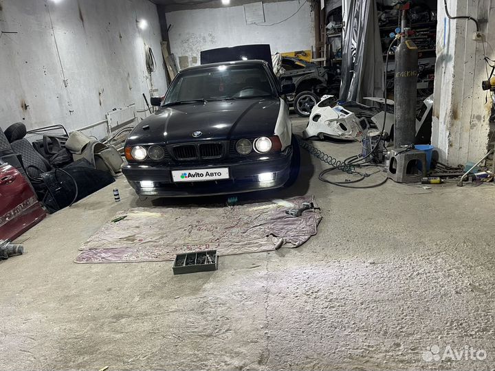 BMW 5 серия 2.5 МТ, 1991, битый, 222 000 км