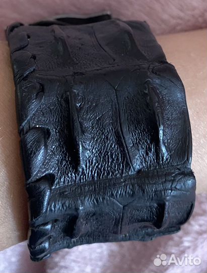 Браслет из кожи крокодила