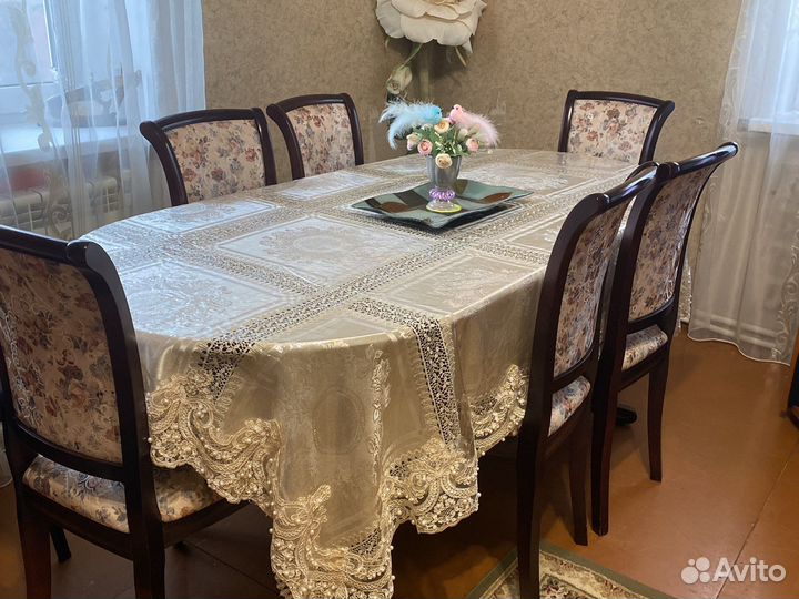 Набор стол и стулья