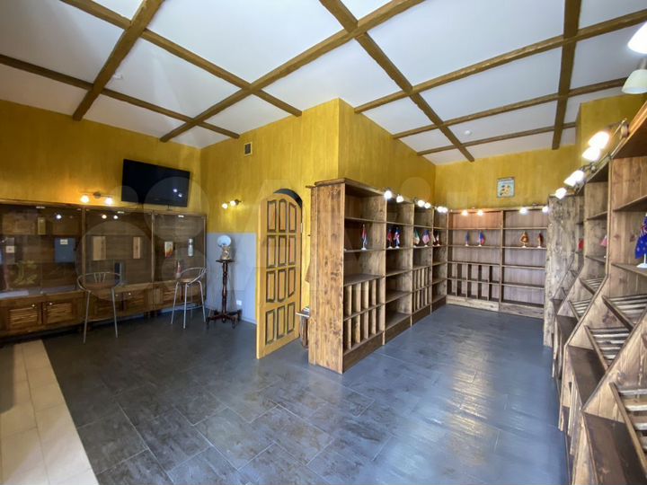 Торговая площадь, 42 м²