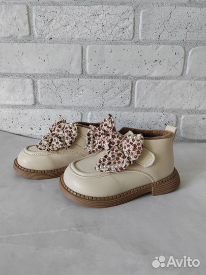 Новые ботиночки на девочку 25