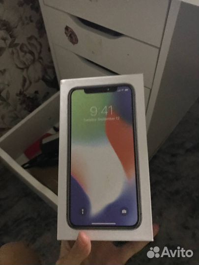 iPhone X, 256 ГБ