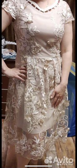 Платье нарядное